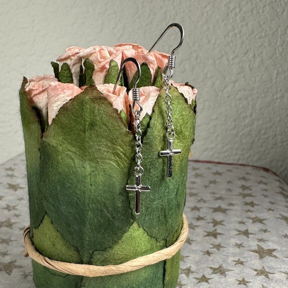 NEW Real Silver Dangling Cross Earrings - Picture 5 of 6